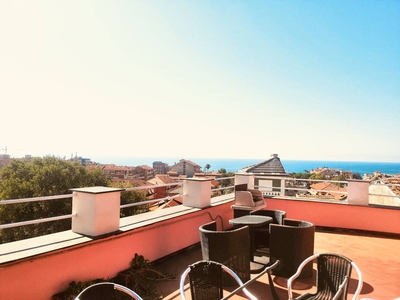 Appartamento 'La Terrazza' con vista mare, terrazza privata e balcone