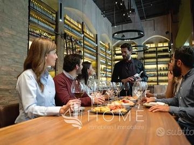 Ora Centro: Grande spazio, ideale per Wine-bar, Sa