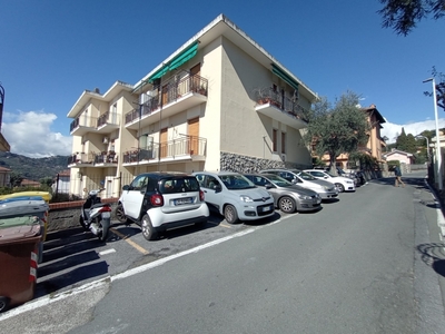 Quadrilocale in vendita a Imperia