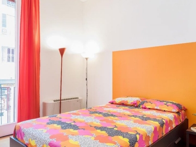 Stanza in affitto in appartamento con 6 camere da letto a Brera, Milano