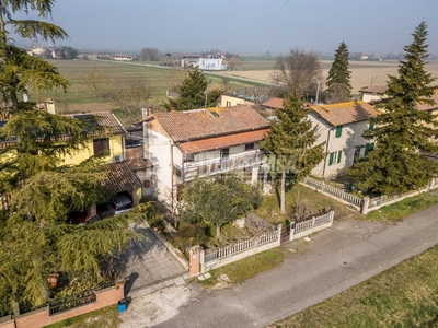 Vendita Villa Bifamiliare San Pietro in Casale