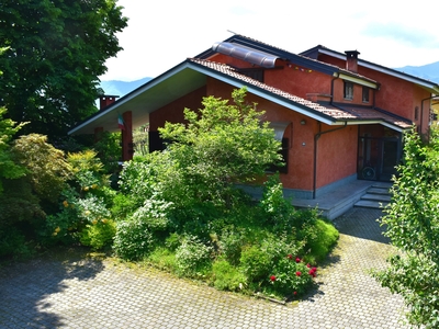 Villa in vendita Cuneo