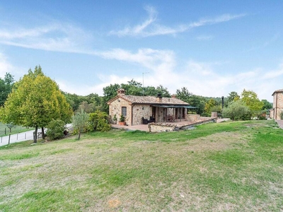 Caratteristico Cottage a Città della Pieve con Piscina