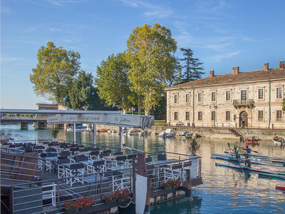 Poolside Apartment in Ponti sul Mincio