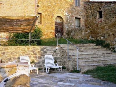 Cottage rustico a Magione con giardino