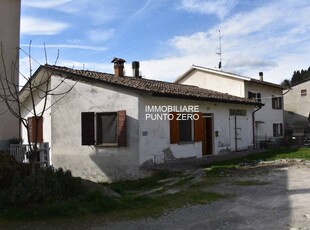 Altro in Vendita a Neviano degli Arduini Mozzano