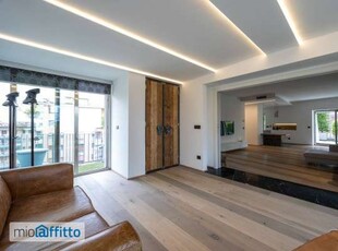 Appartamento arredato con terrazzo Intorno mura