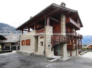 Appartamento di prestigio in vendita Strada della Vittoria, Courmayeur, Valle d’Aosta