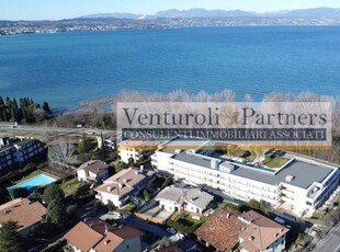 Appartamento in Vendita a Desenzano del Garda