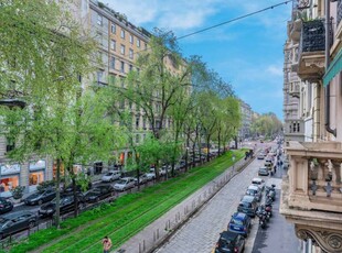 Appartamento in Vendita a Milano Porta Vittoria