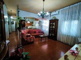 Appartamento in Via degli Ulivi, Giardini-Naxos, 12 locali, 2 bagni