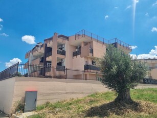 Appartamento in Via Di Colle Oliva, 7, Ciampino (RM)