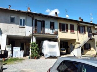 Appartamento in Via Garibaldi 20, Cornate d'Adda, 6 locali, 1 bagno