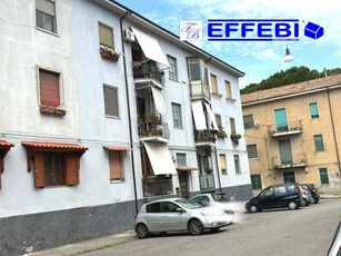 Appartamento in Via Hipponion, Cosenza, 6 locali, 1 bagno, 110 m²