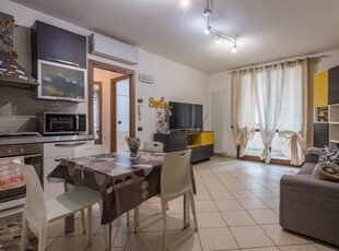 Appartamento indipendente in vendita a Montescudo-Monte Colombo