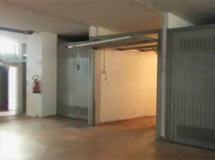 Box - Garage - Posto Auto in Vendita a Imperia