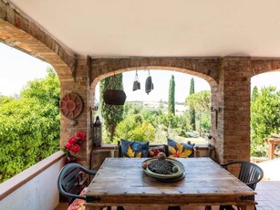 Casa a Gioiella con giardino e barbecue