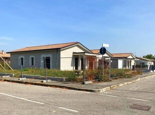Casa Bi - Trifamiliare in Vendita a Albaredo d'Adige Albaredo d 'Adige