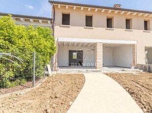 Casa Bi - Trifamiliare in Vendita a Asolo Villa d 'Asolo