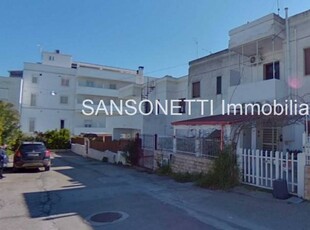 Casa Bi - Trifamiliare in Vendita a Fasano Savelletri