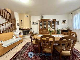 Casa Bi - Trifamiliare in Vendita a Maserà di Padova Bertipaglia