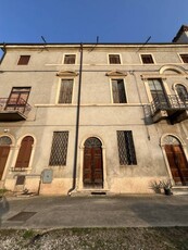 Casa Bi - Trifamiliare in Vendita a Monteforte d'Alpone Brognoligo