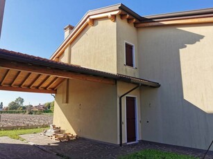 Casa Bi - Trifamiliare in Vendita a Solesino Arteselle