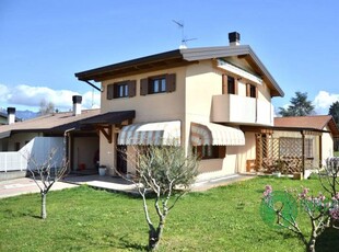 Casa Bi - Trifamiliare in Vendita a Tricesimo Ara Grande