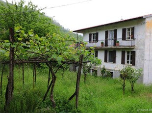 Casa indipendente in vendita Massa-carrara