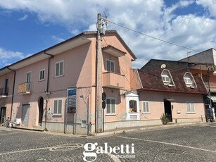 Casa Indipendente in Via Kennedy, 6, Camigliano (CE)