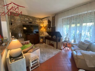 Casa indipendente in Viale San Concordio, Lucca, 7 locali, 1 bagno