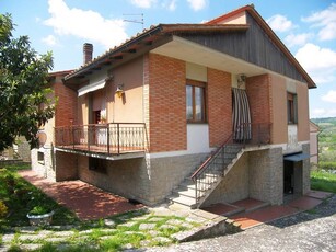 Casa singola in vendita a Sinalunga