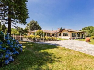 Esclusiva villa in vendita Villa Guardia, Italia