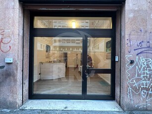 Fondo commerciale in affitto Bologna