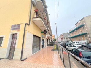 Fondo commerciale in affitto Catania