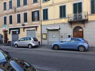 Fondo commerciale in affitto Ferrara