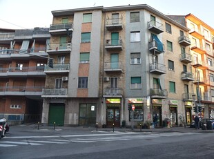 Fondo commerciale in vendita Torino
