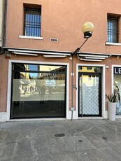Negozio in Affitto a Venezia Mestre