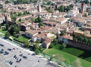Negozio / Locale in affitto a Castelfranco Veneto - Zona: Castelfranco Veneto - Centro