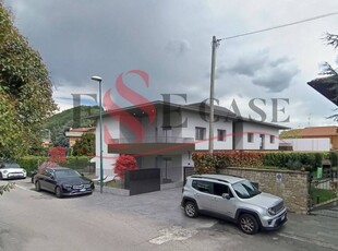 Prestigioso appartamento di 137 m² in vendita Via Guglielmo Marconi, Scanzo-Rosciate, Lombardia
