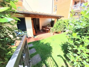 Quadrilocale a Firenze, 2 bagni, 80 m², riscaldamento autonomo