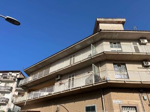 Trilocale con due balconi, via Padre Antonio Riela, Villabate