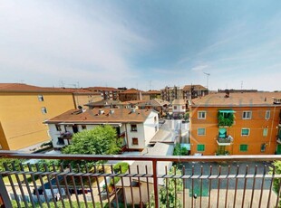 Trilocale in Via Venticinque Aprile, Cesano Boscone, 1 bagno, 75 m²