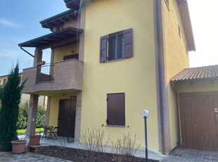 Villa a schiera in Via Castellaccio, Valsamoggia, 8 locali, 177 m²