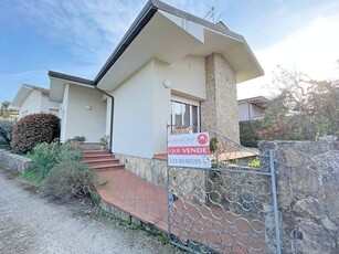 Villa di 200 mq in vendita Via Sottomonte, , 276, Capannori, Lucca, Toscana