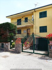Villa in affitto Napoli