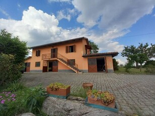 Villa in vendita a Castelnuovo Don Bosco