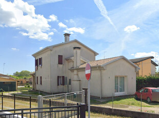 villa in vendita a Cavarzere