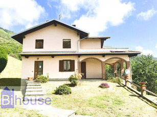 villa in vendita a Donato