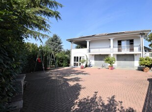 Villa in vendita a Francavilla Bisio